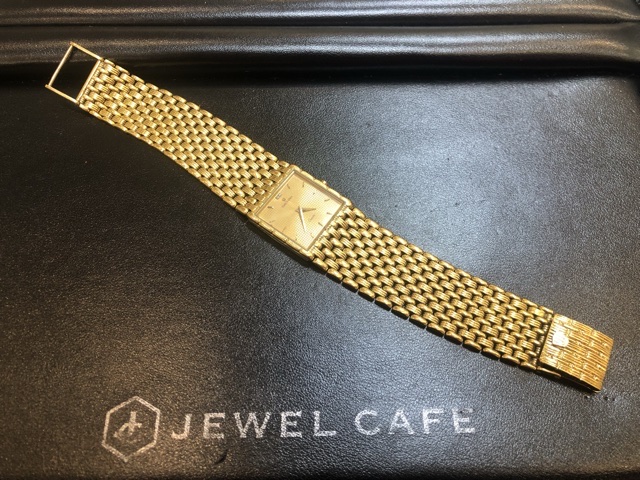 Waltham Solid gold watch