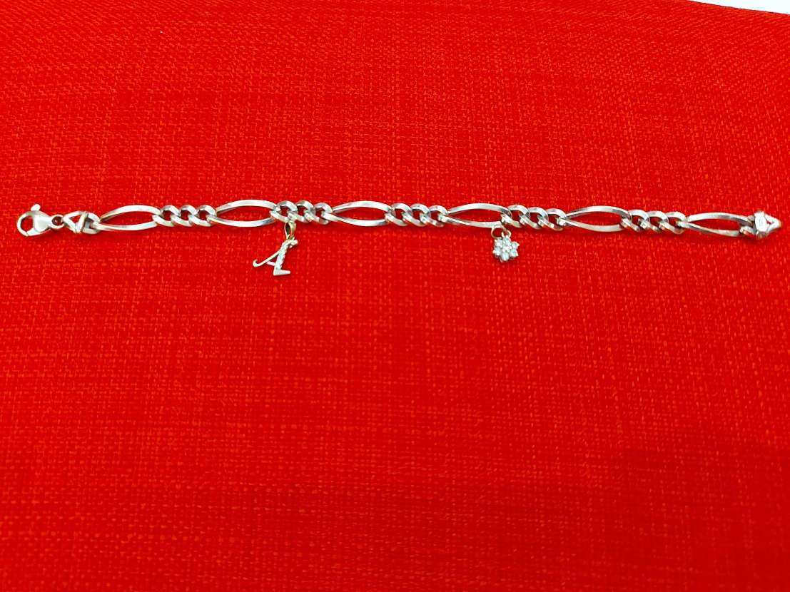 K18 white gold bracelet