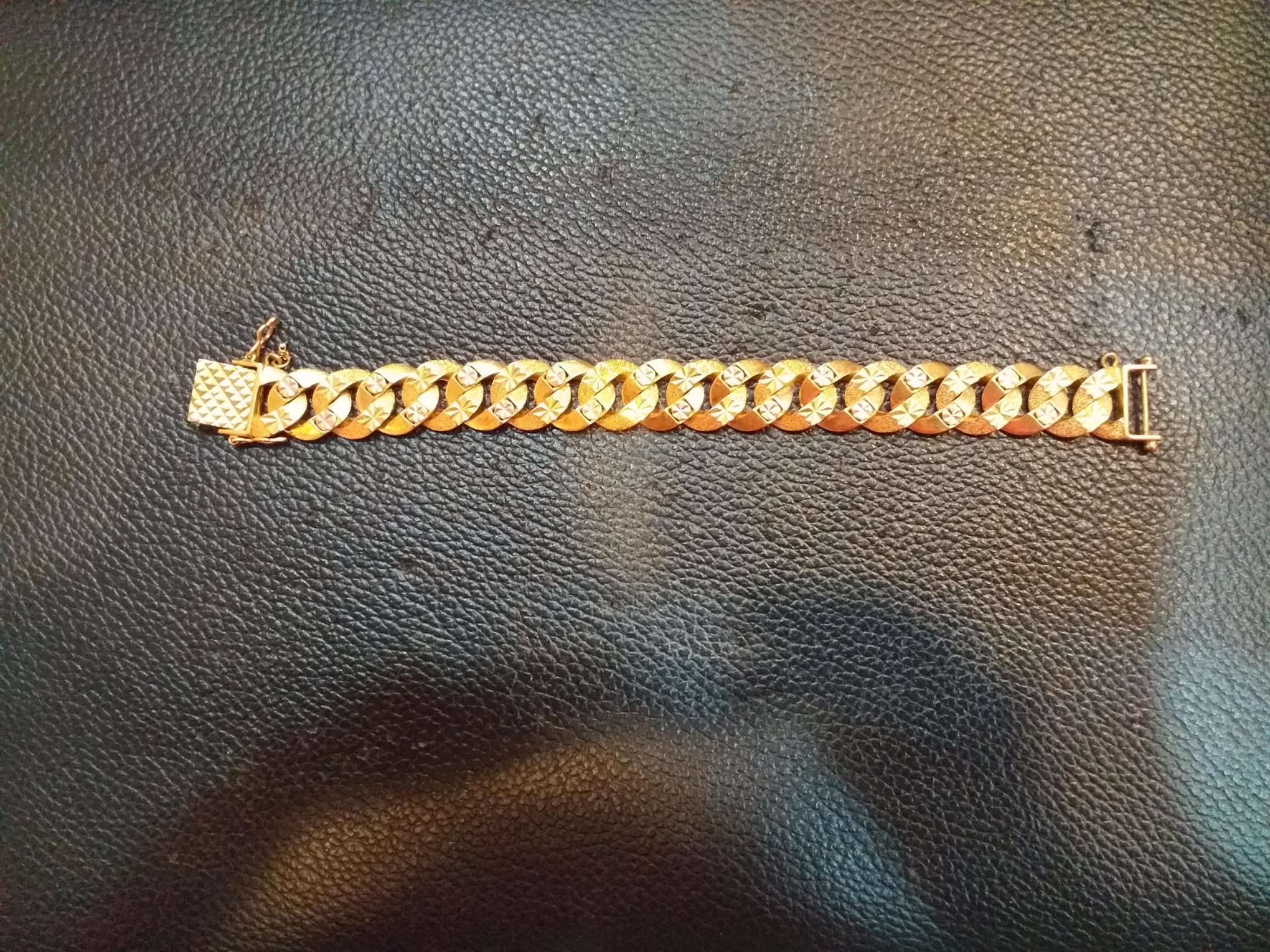 916 gold bracelet