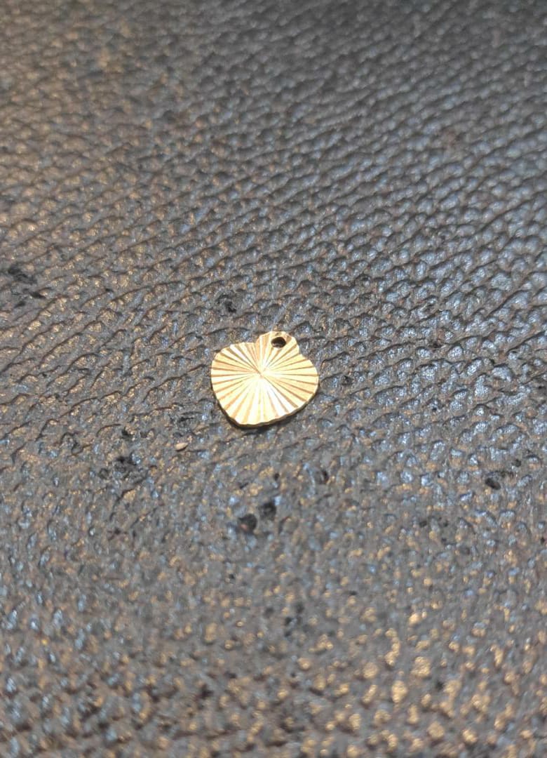 broken part of 916 gold bracelet