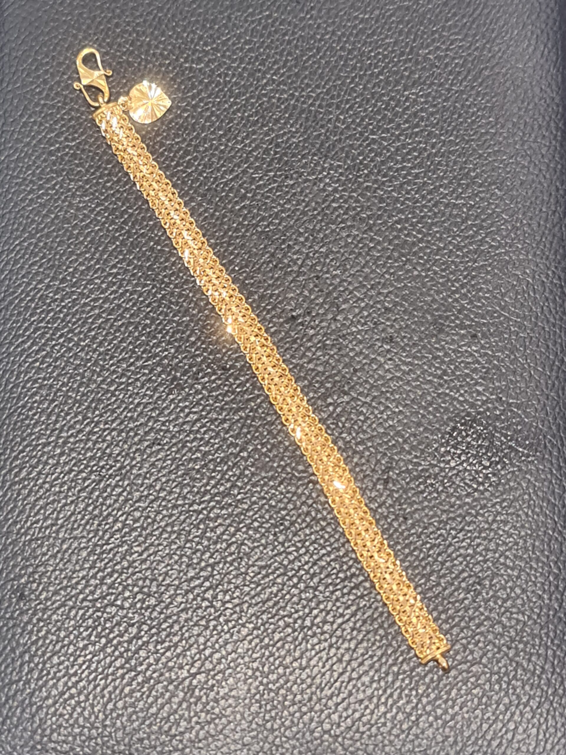 750 gold bracelet