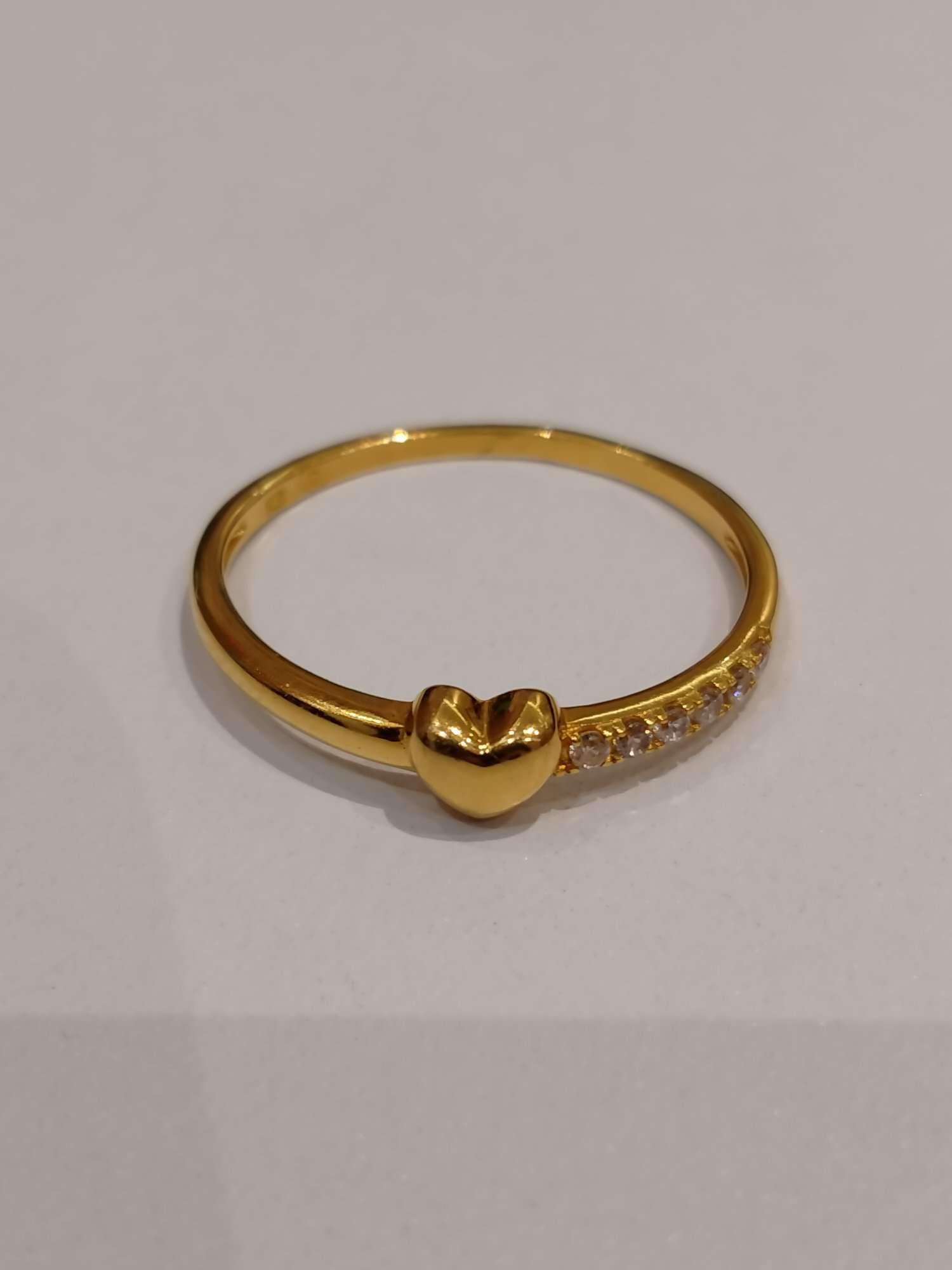 916 gold ring with diamond