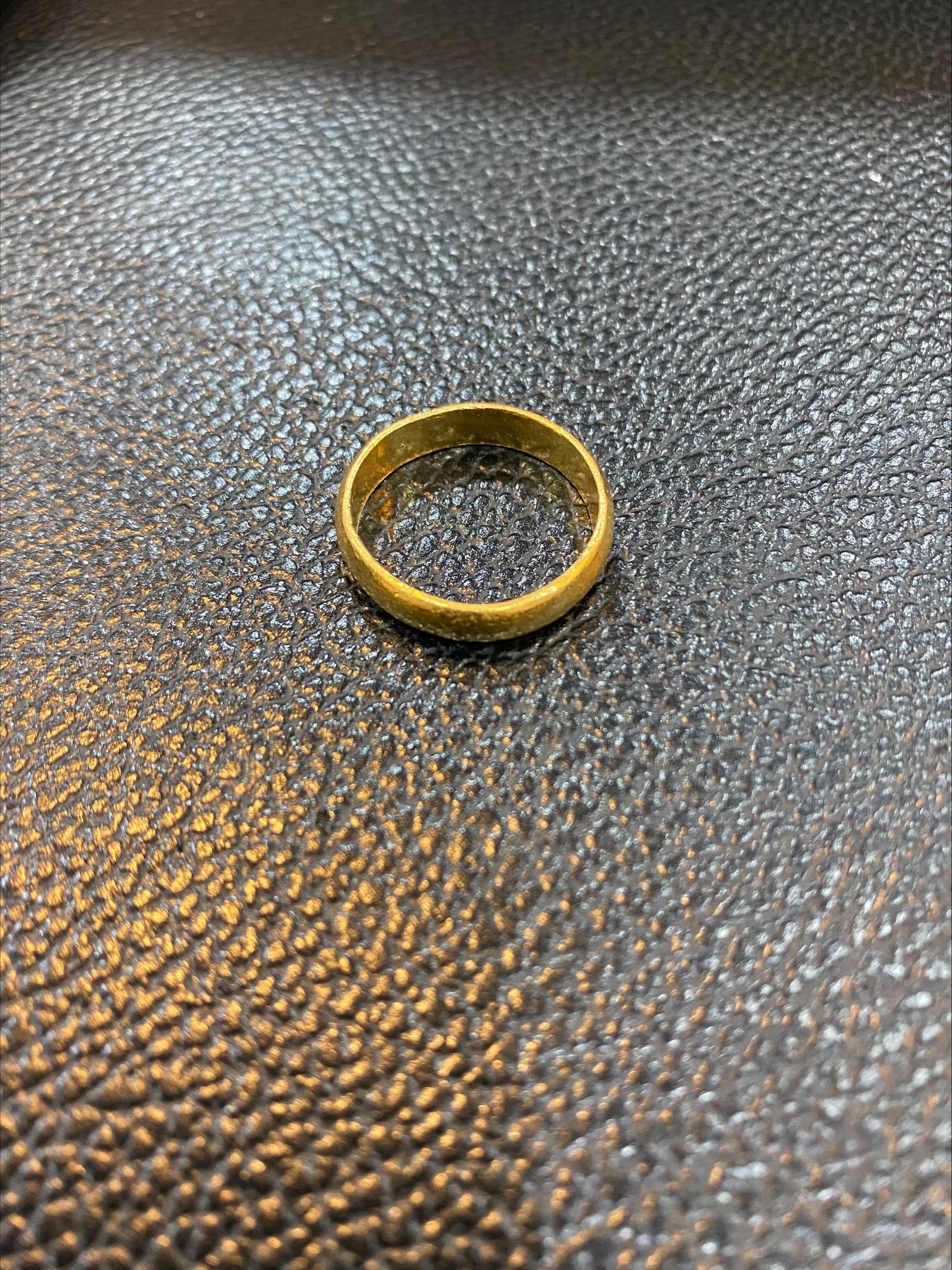 Gold ring