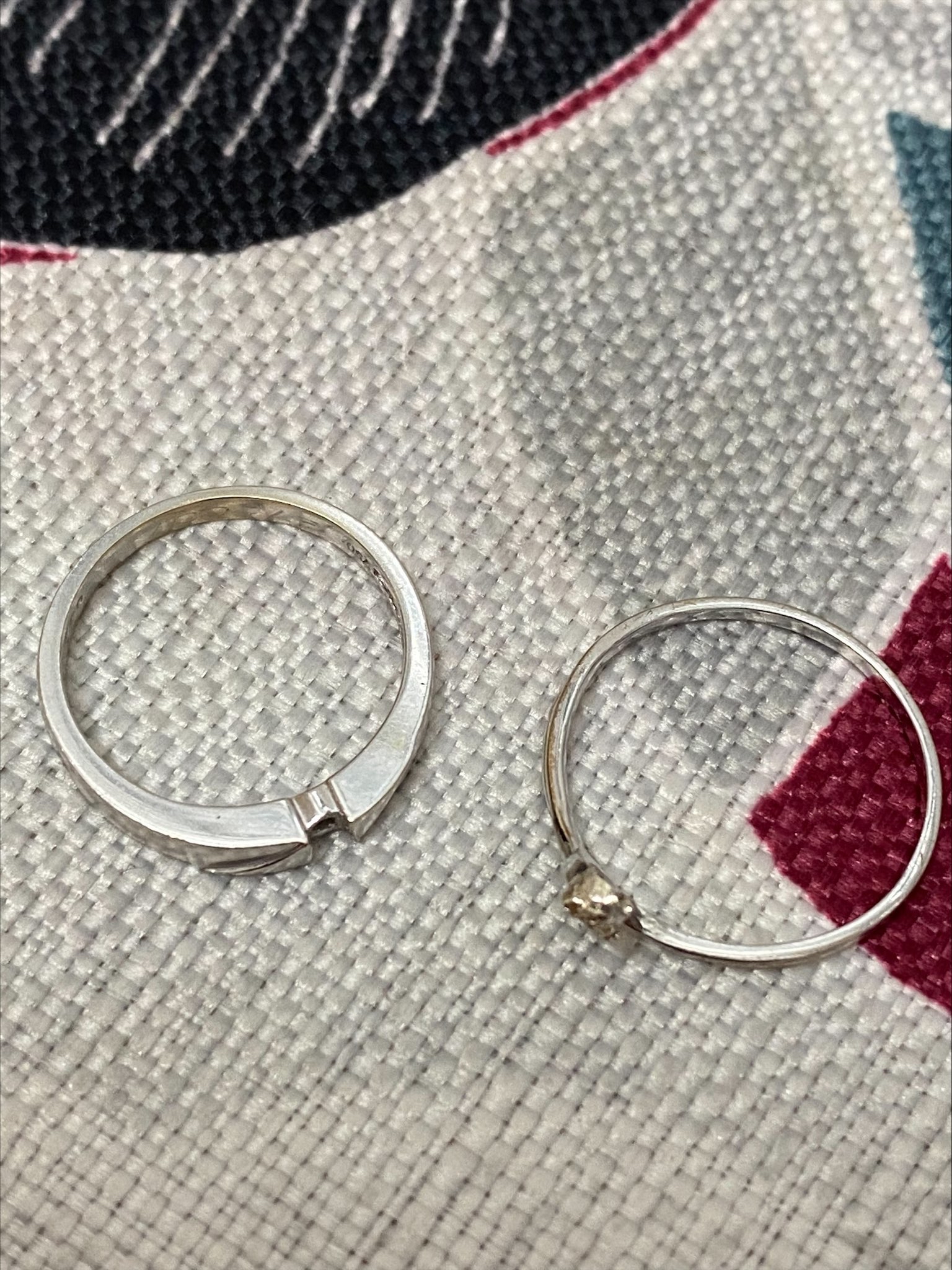 K18 white gold rings