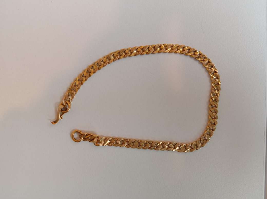 gold bracelet