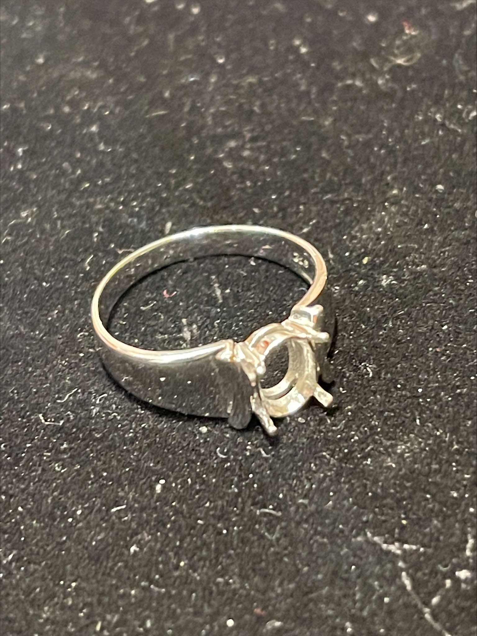 375 white gold ring