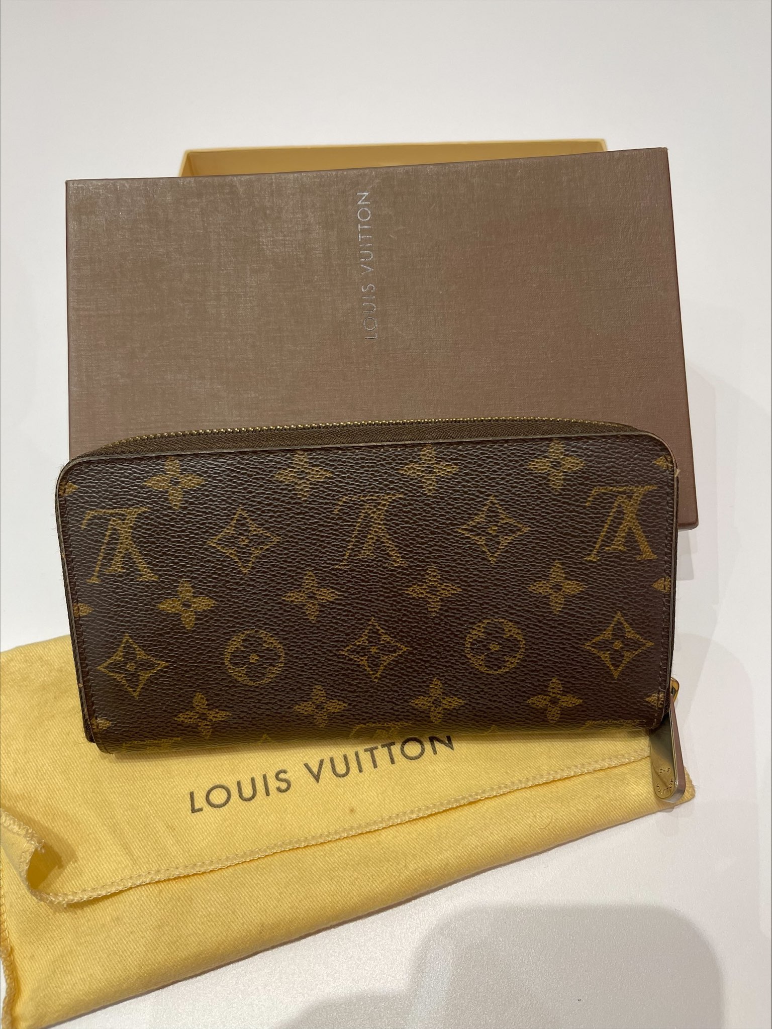 Louis vuitton wallet