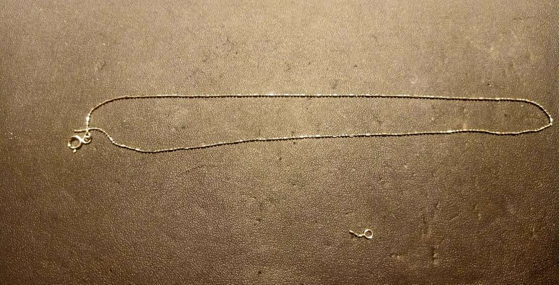 750 Gold broken necklace