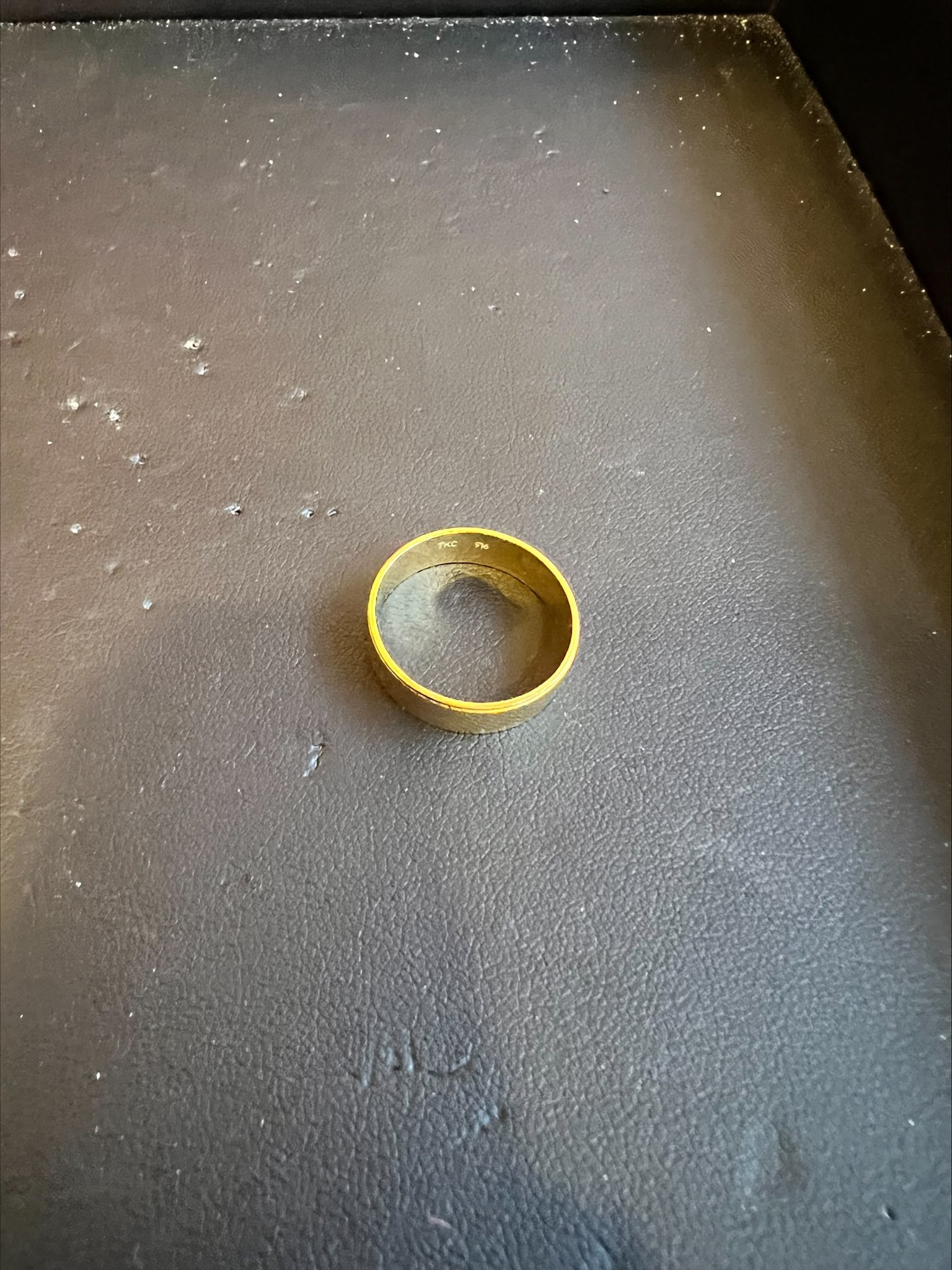 916 gold ring