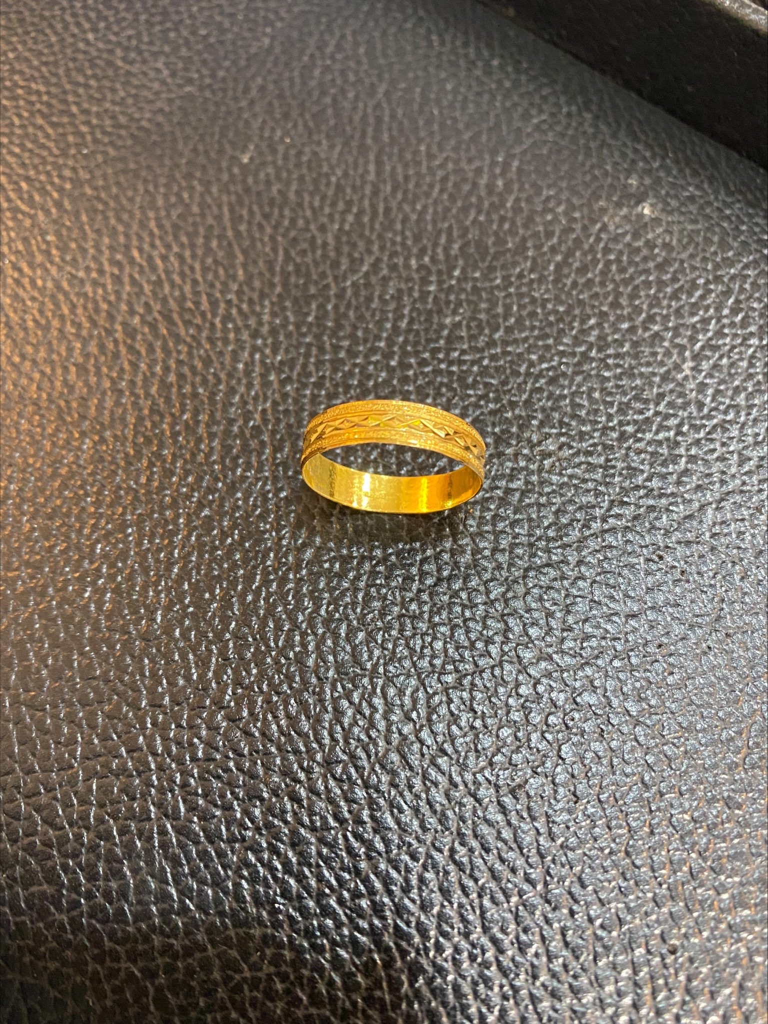 916 gold ring