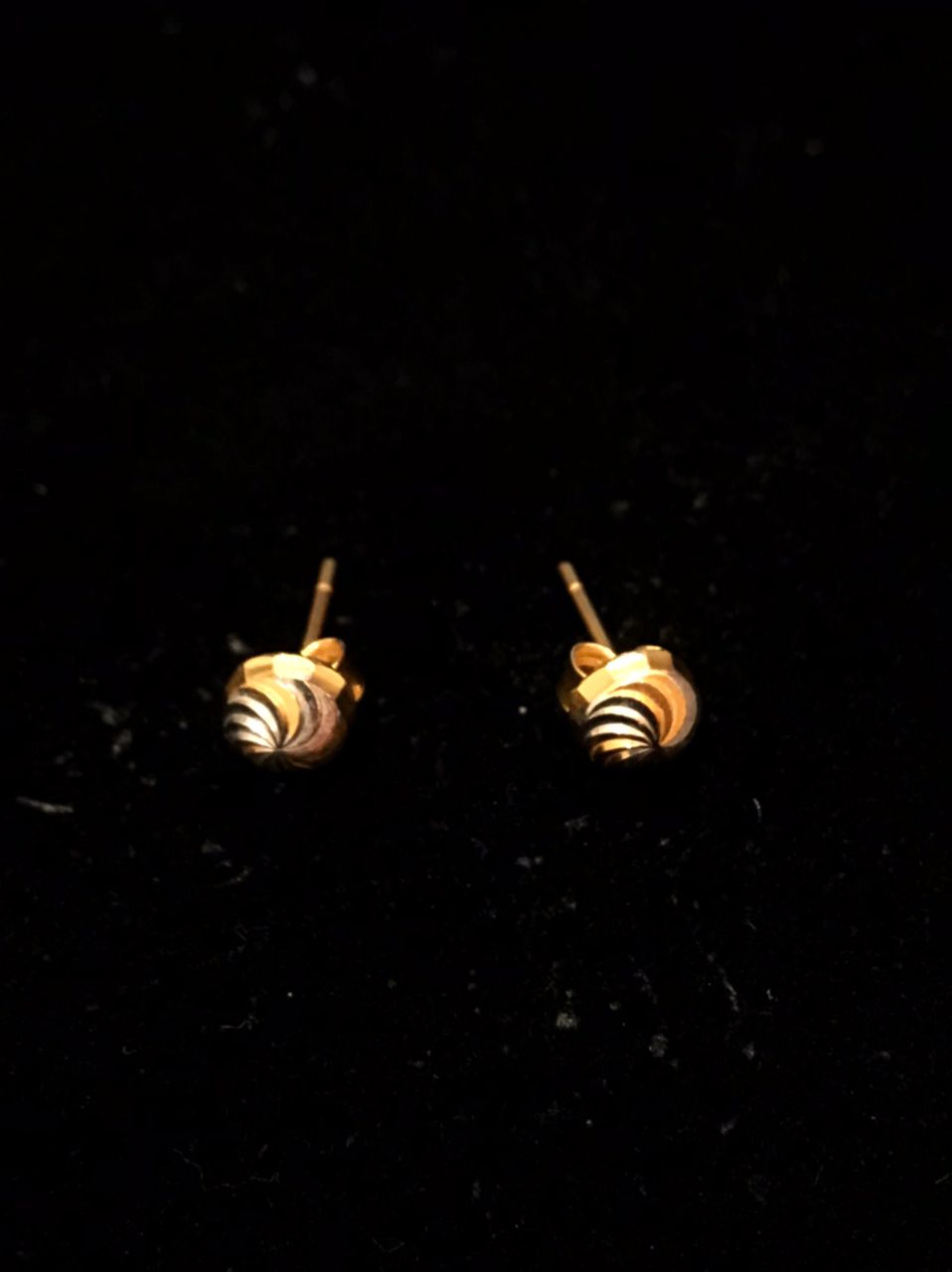 916 gold earrings