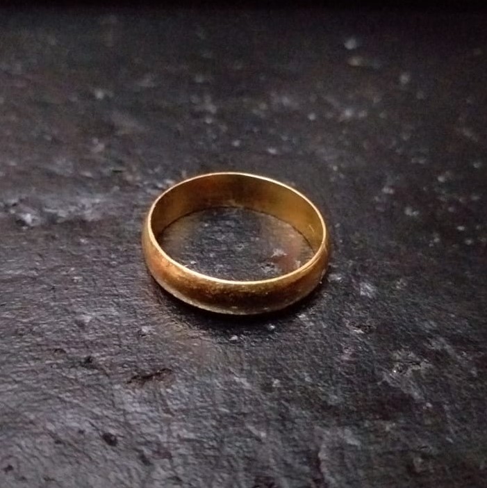 916 gold ring