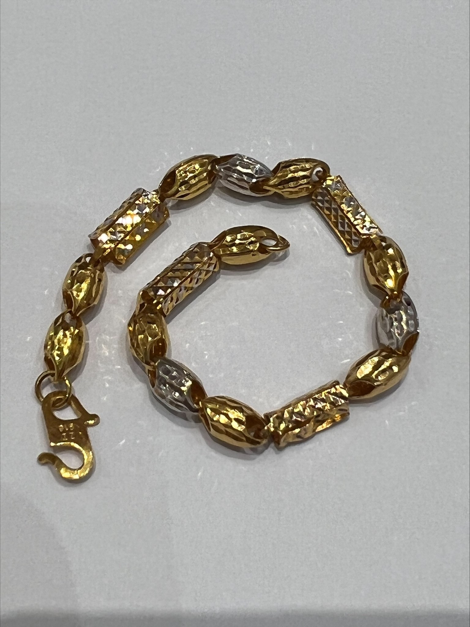 916 gold bracelet