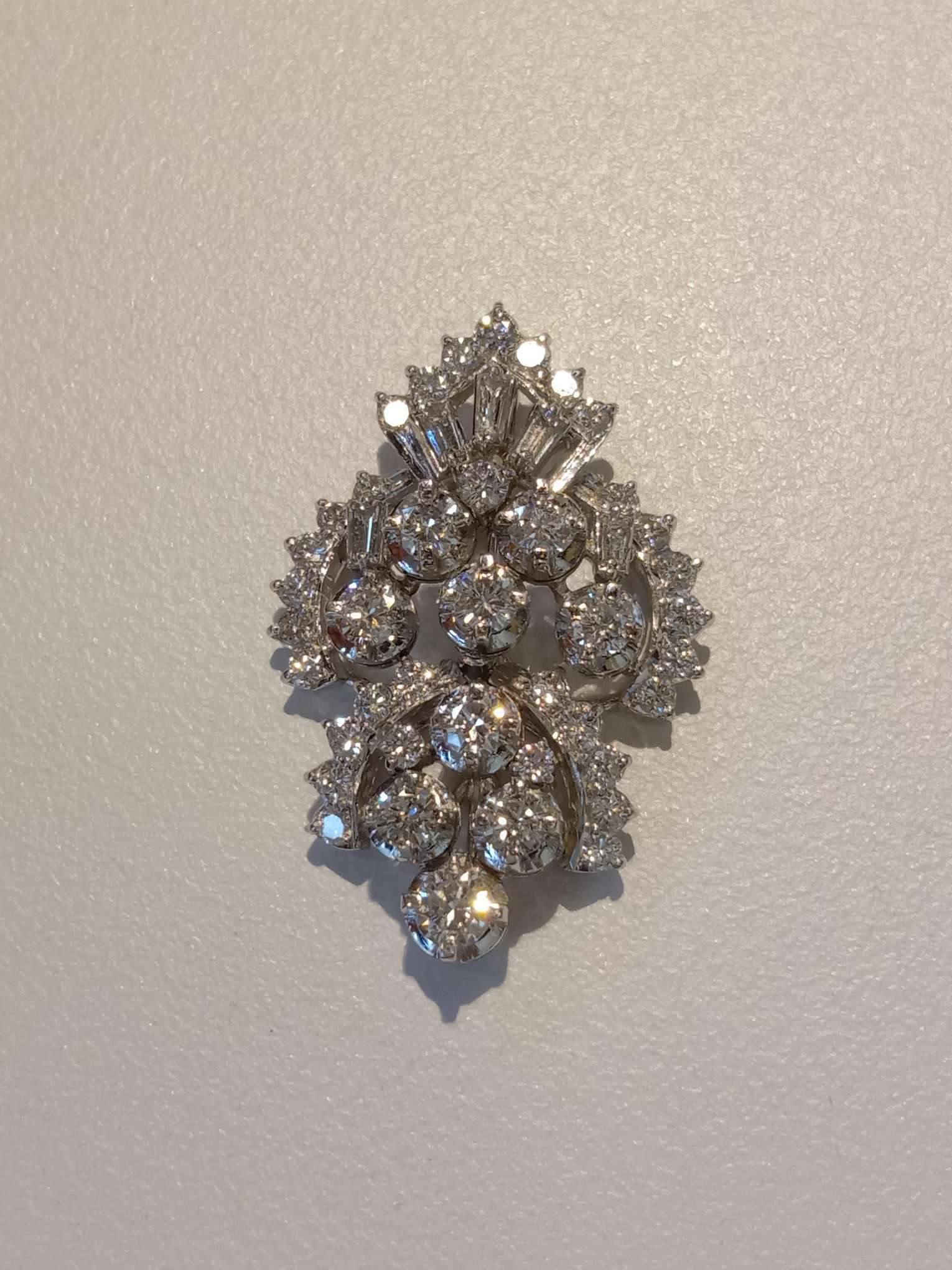 K14 gold pendant with diamond