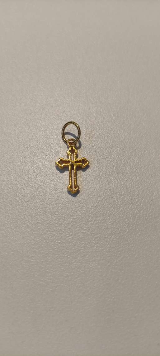 916 gold pendant