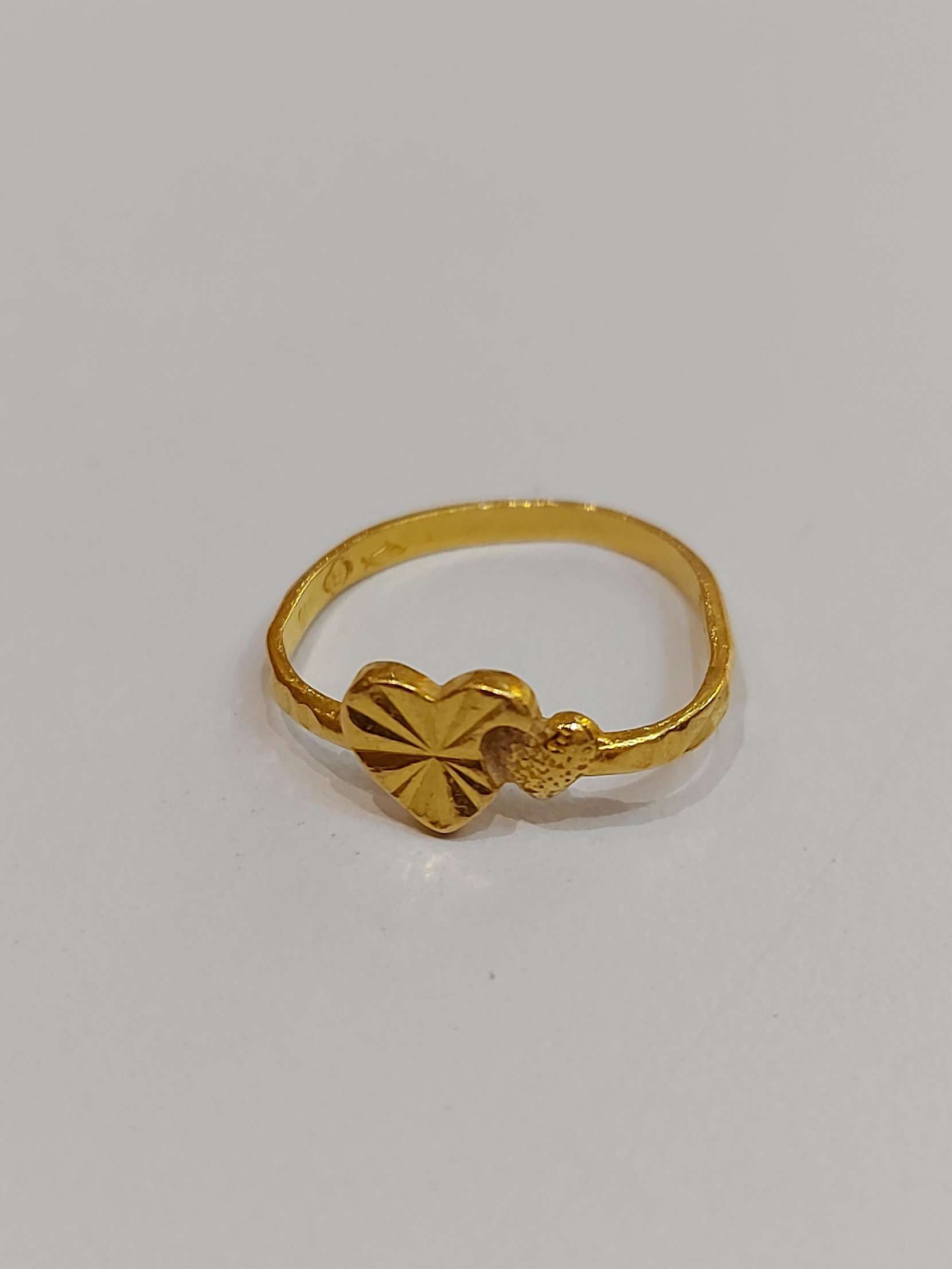 916 gold ring