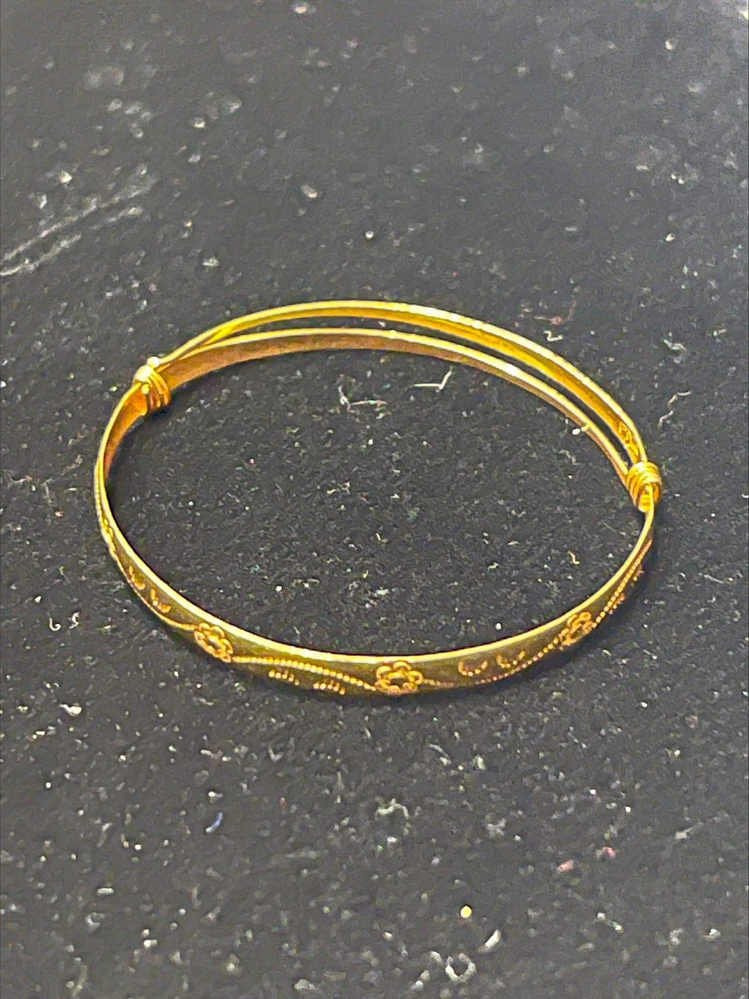 gold bangle