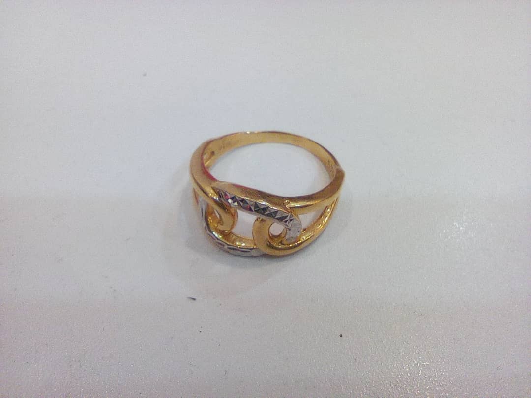 916 gold ring