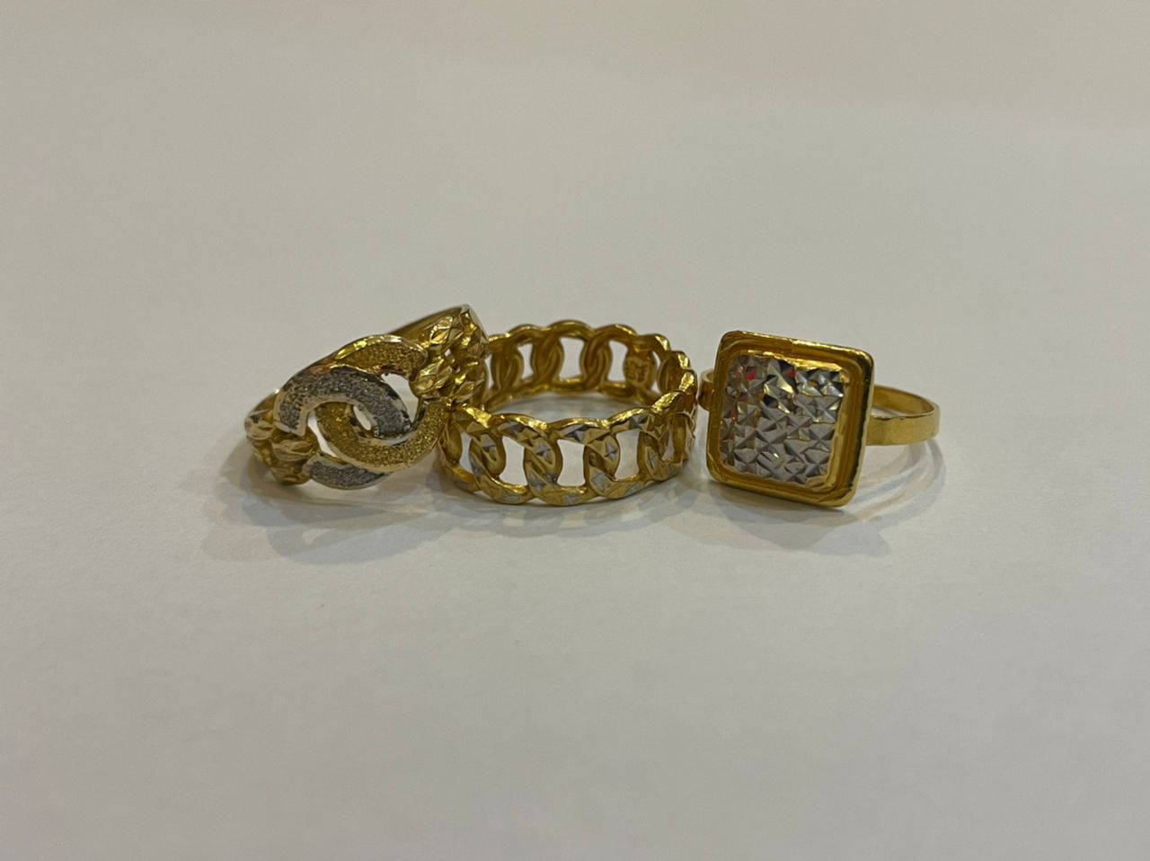 916 gold rings