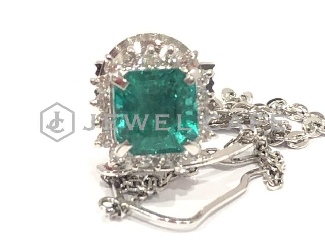 Pt900 emerald tie tack