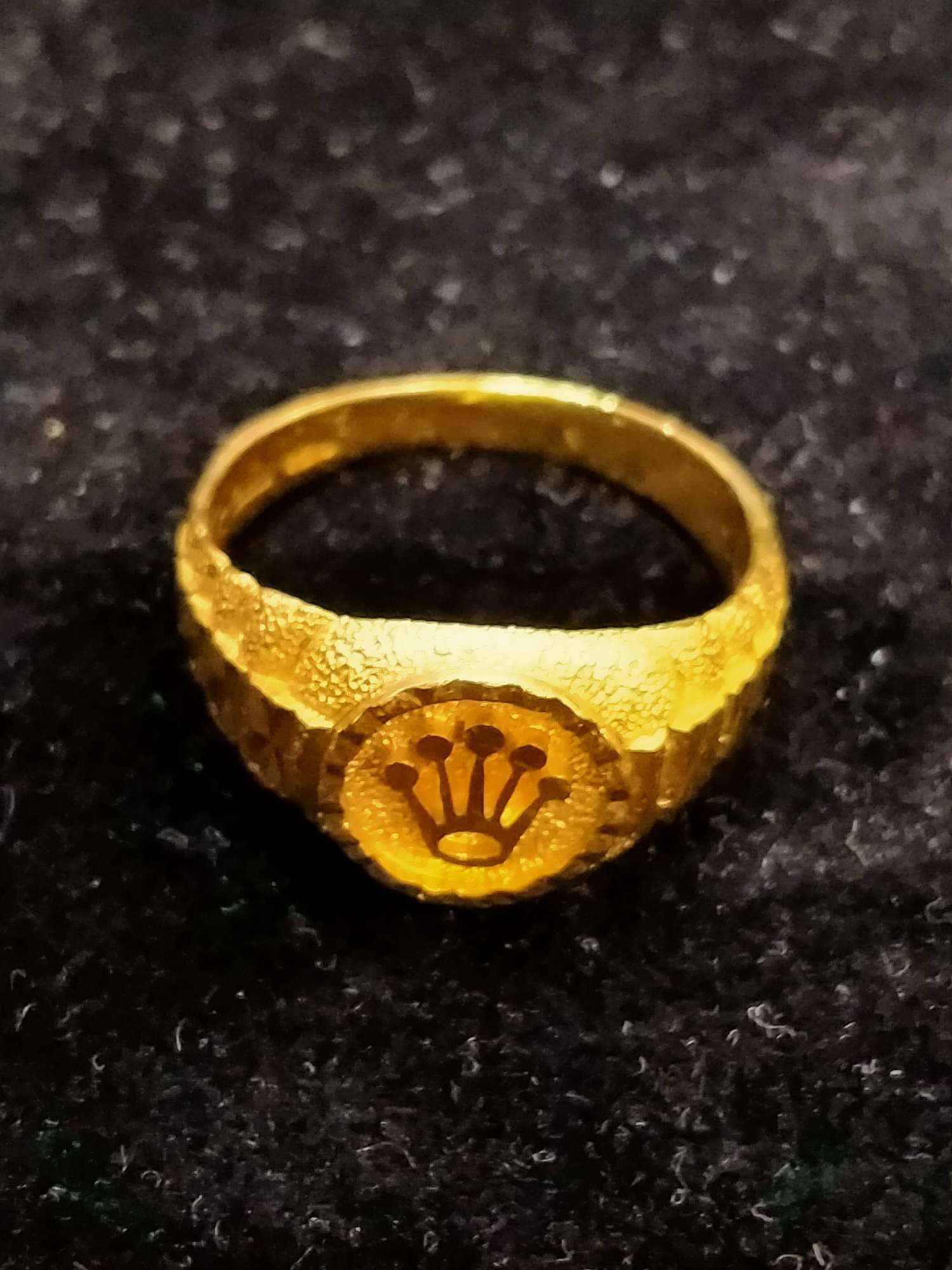 916 gold ring