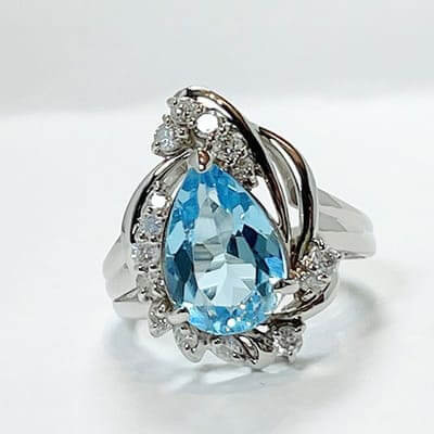 cincin Topaz 3.28ct Pt900