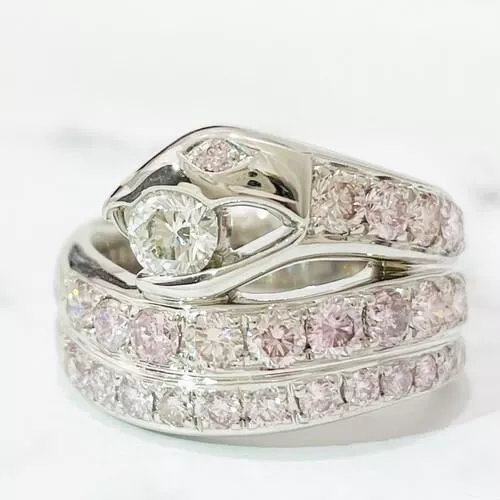 We bought Pink Diamond 1.53ct Diamond Ring Pt900!