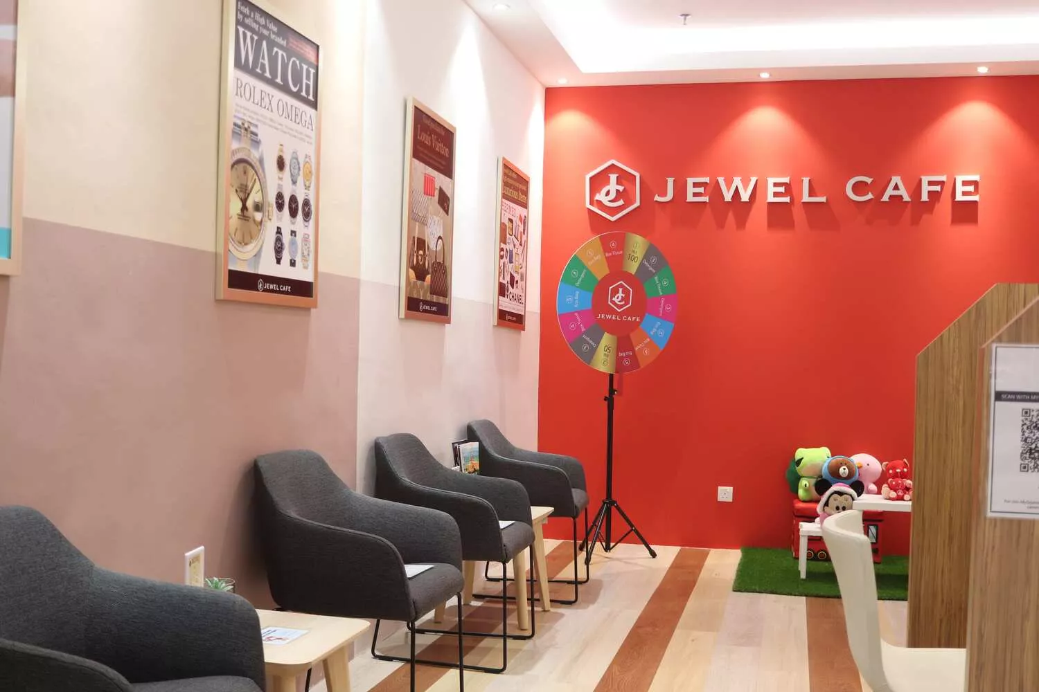 Over 300 stores managed worldwide