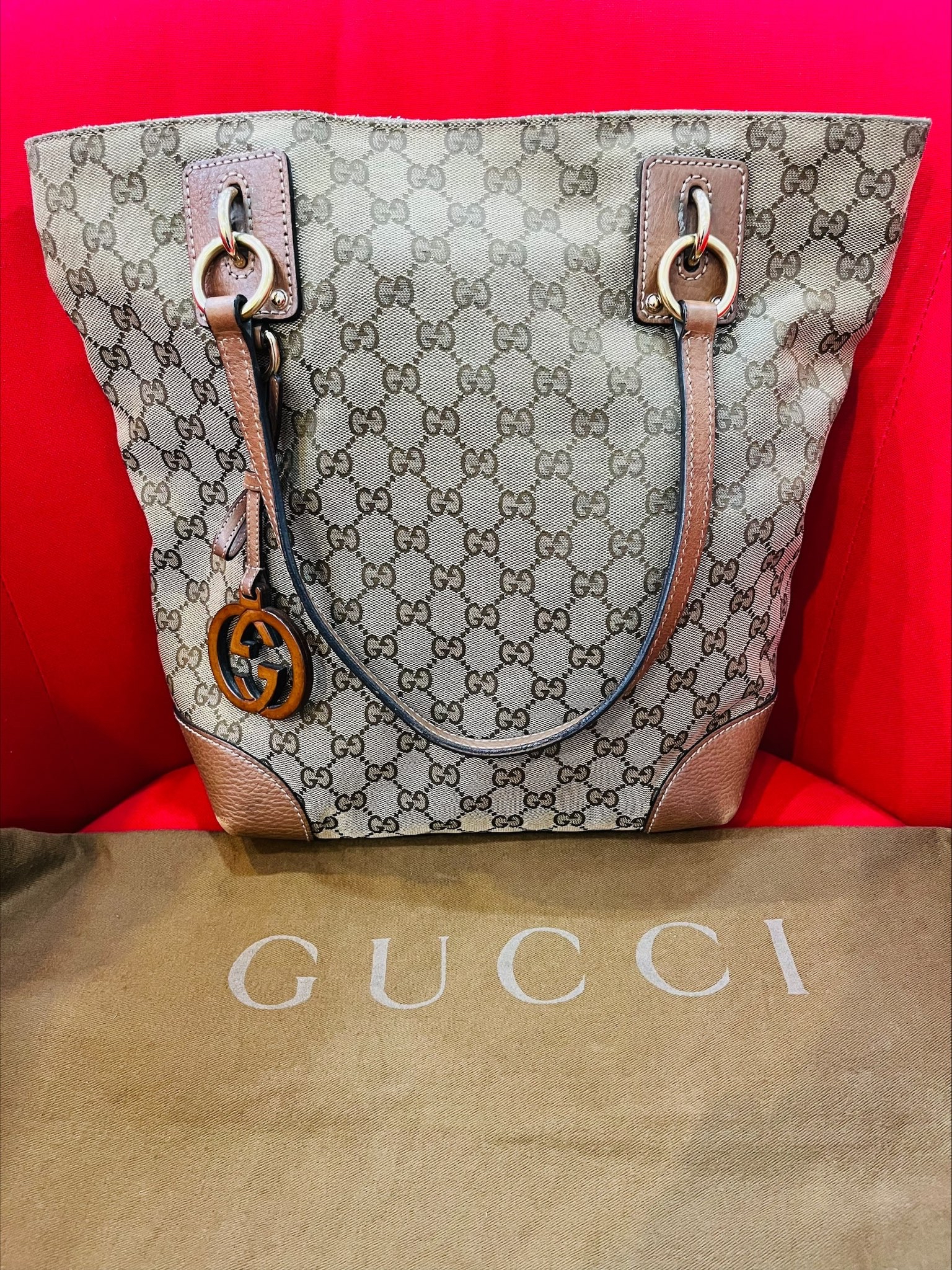 GUCCI