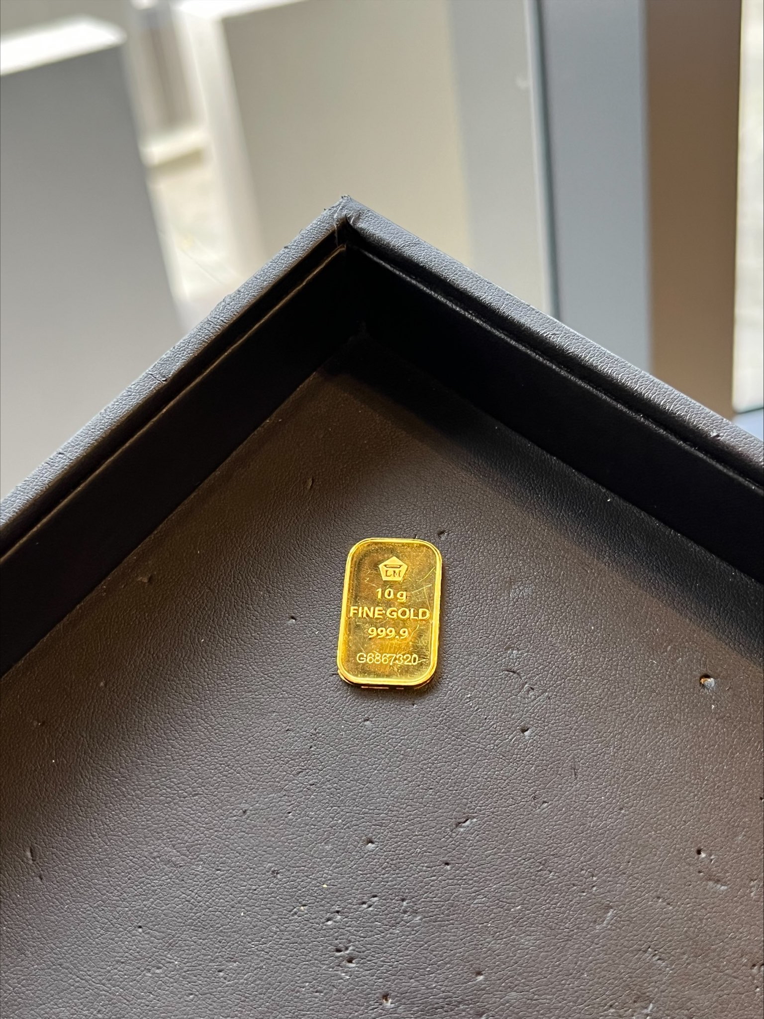 Gold bar