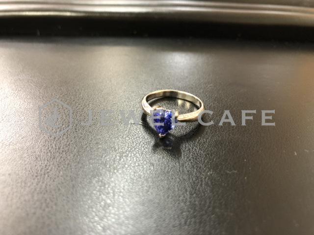 Pt900 tanzanite ring