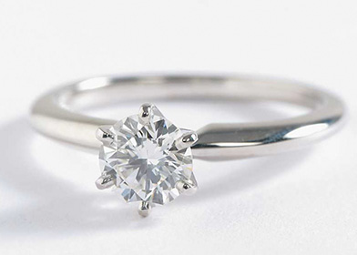 鑑定書付き婚約指輪は高価買取！