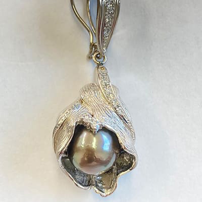 我們收購了！黑珍珠墜子